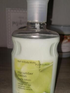 NEW Original Bath & Body Works CUCUMBER MELON Pleasures Body Lotion 8oz.